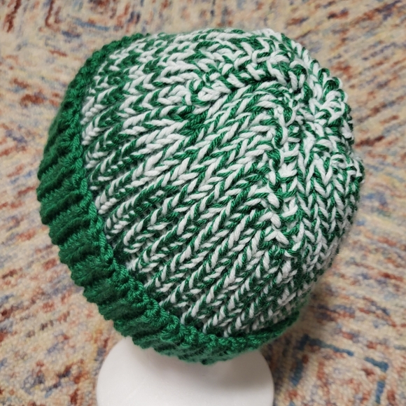 Hand Crafted unisex rib knit winter beanie hat size Adult medium to large - Picture 3 of 7